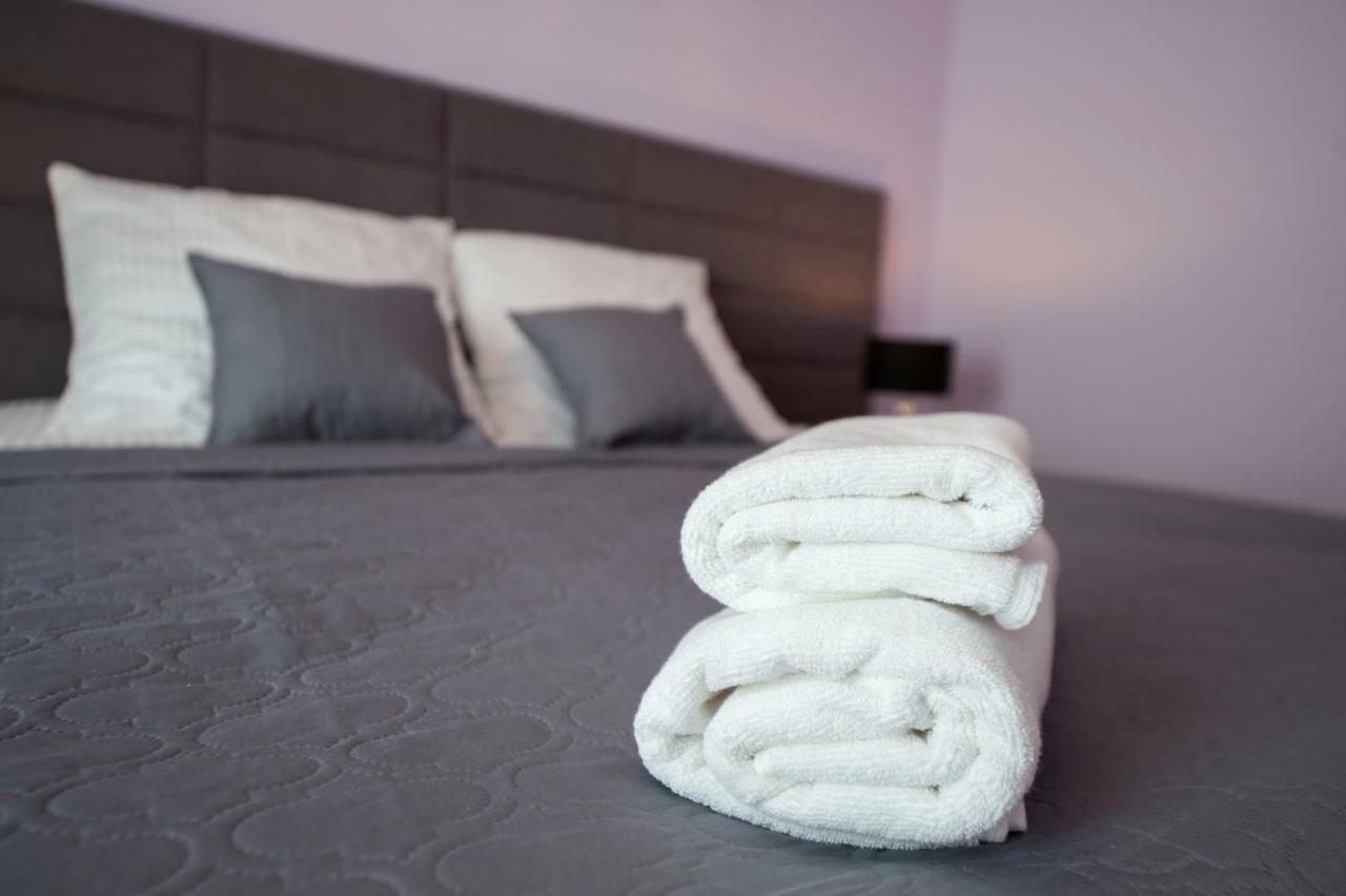 Awangarda Home Apartment Варшава Екстериор снимка
