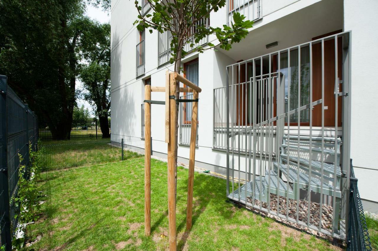 Awangarda Home Apartment Варшава Екстериор снимка