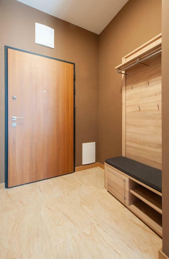 Awangarda Home Apartment Варшава Екстериор снимка