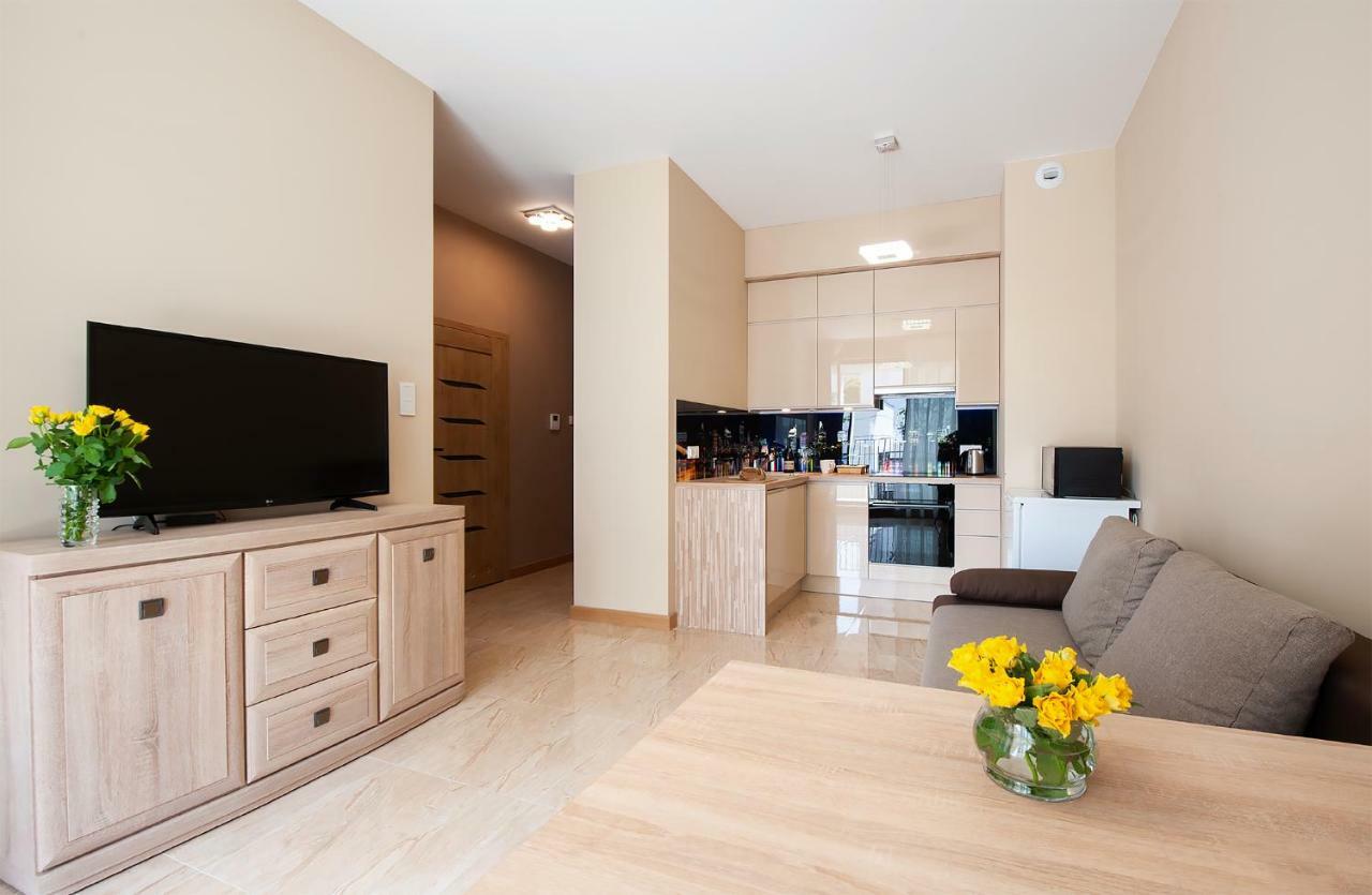 Awangarda Home Apartment Варшава Екстериор снимка